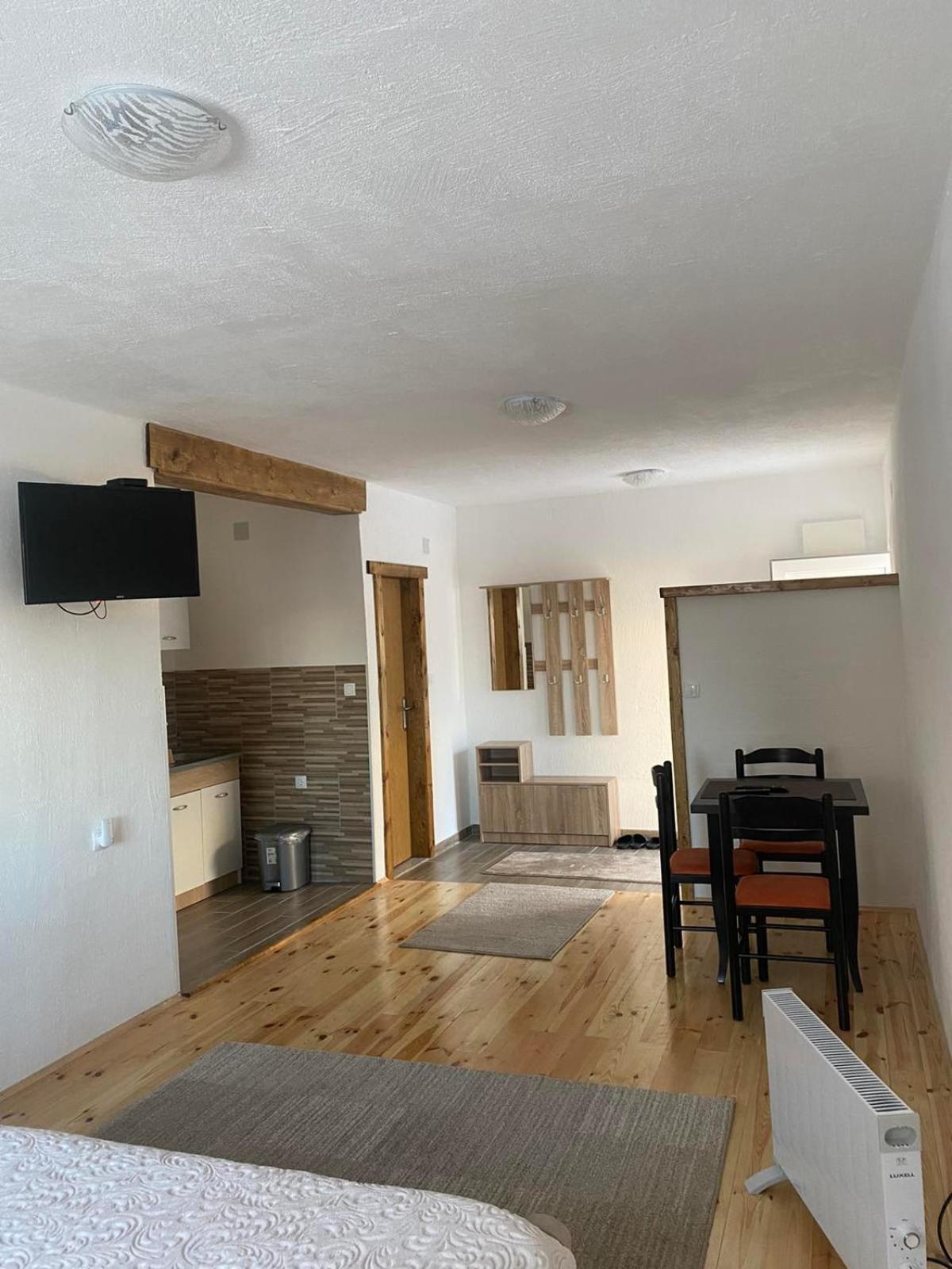 Studio Apartmani V&V Žabljak Kültér fotó